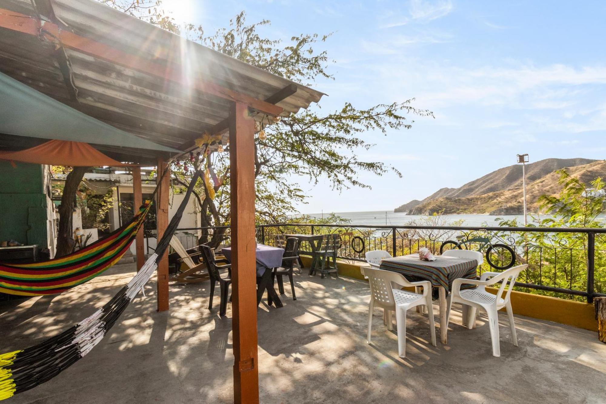 Hotel Mirador De Таганга Экстерьер фото